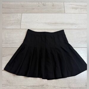 Love Tree Black Pleated Mini Skater Skirt Size M